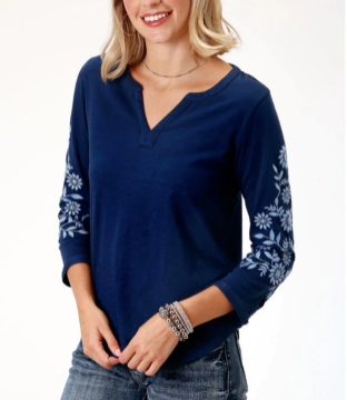 Picture of Roper Women's Studio West Collection 3/4 Sleeve Tee